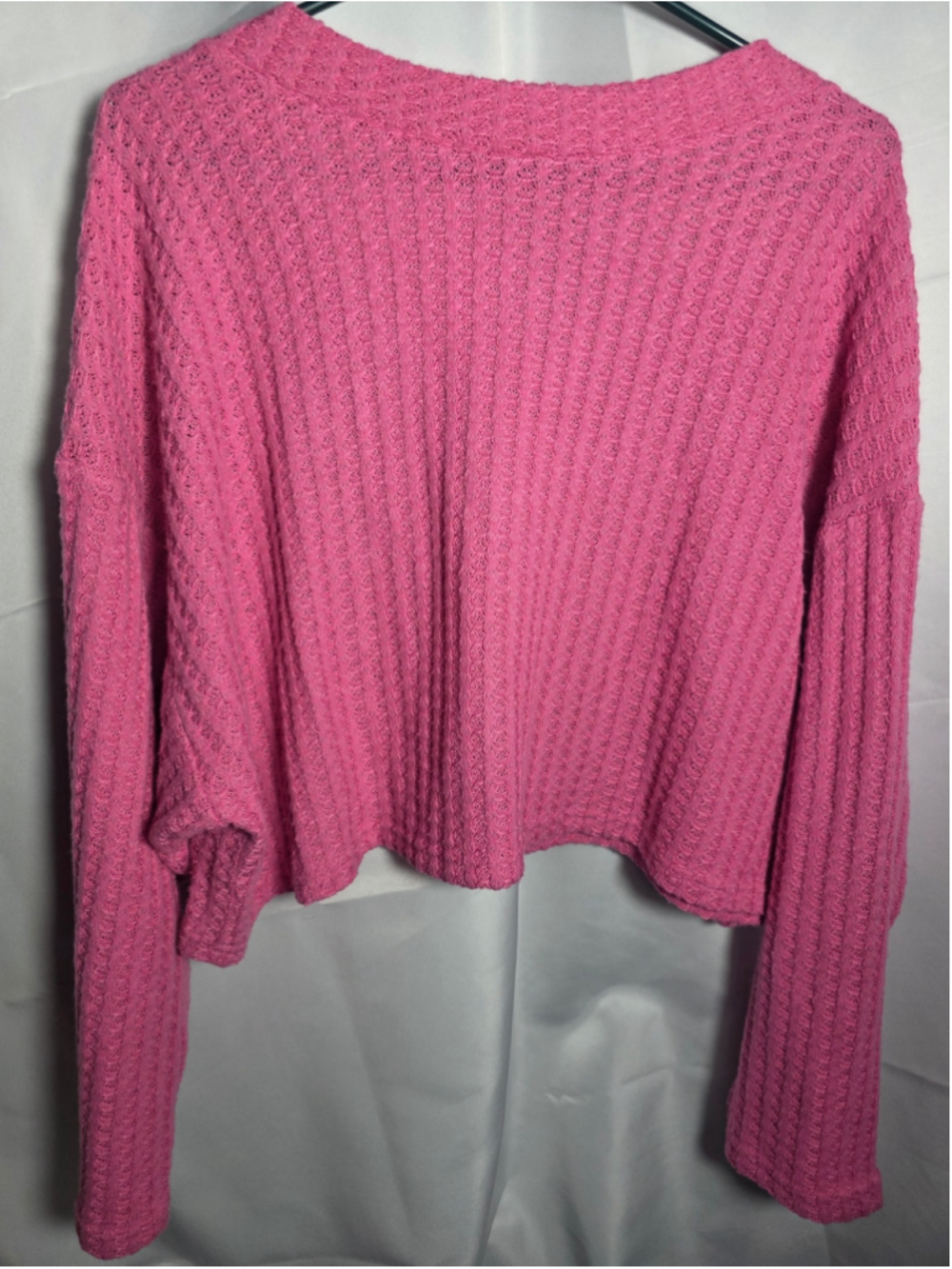 Women's Out From Under Pink Waffle Knit V-Neck Cropped Sweater Size L preppy - Picture 3 of 3